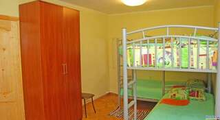 Гостиница PichuginHall Хостел Смоленск Кровать в общем номере для мужчин и женщин с 6 кроватями-2